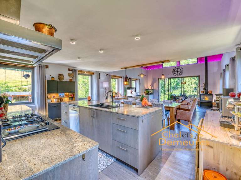 Maison Sallanches - 6 chambres - 341m²
