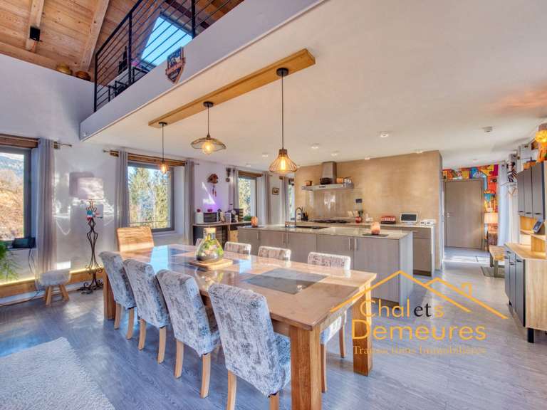 Maison Sallanches - 6 chambres - 341m²