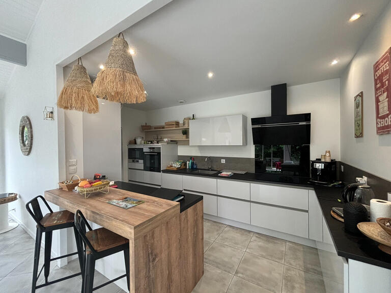 Maison Salles - 4 chambres - 145m²