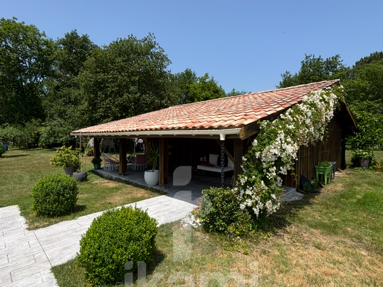 Maison Salles - 4 chambres - 145m²