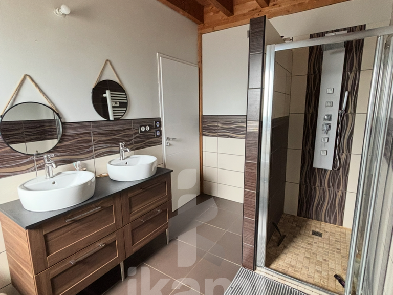 Maison Salles - 5 chambres - 147m²
