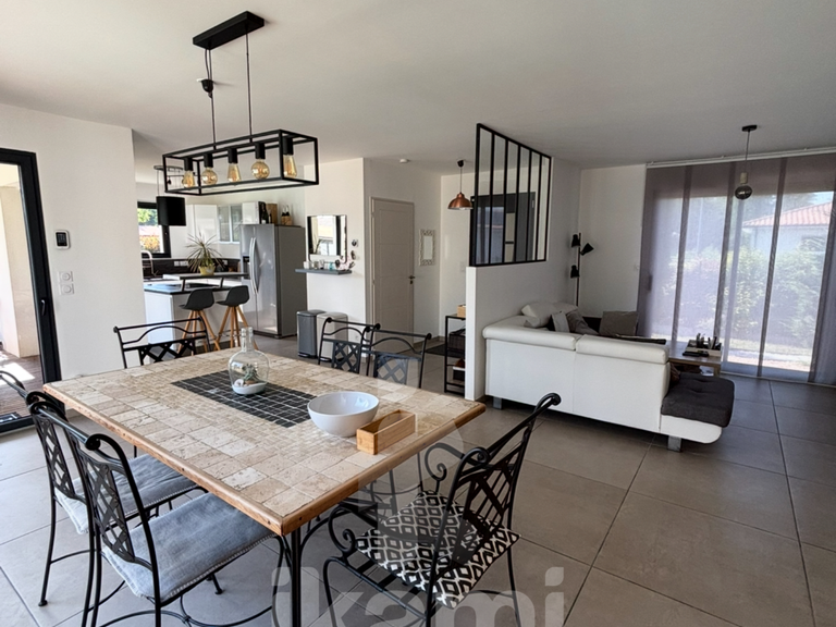 Maison Salles - 4 chambres - 134m²