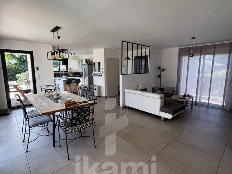 Maison Salles - 4 chambres - 134m²