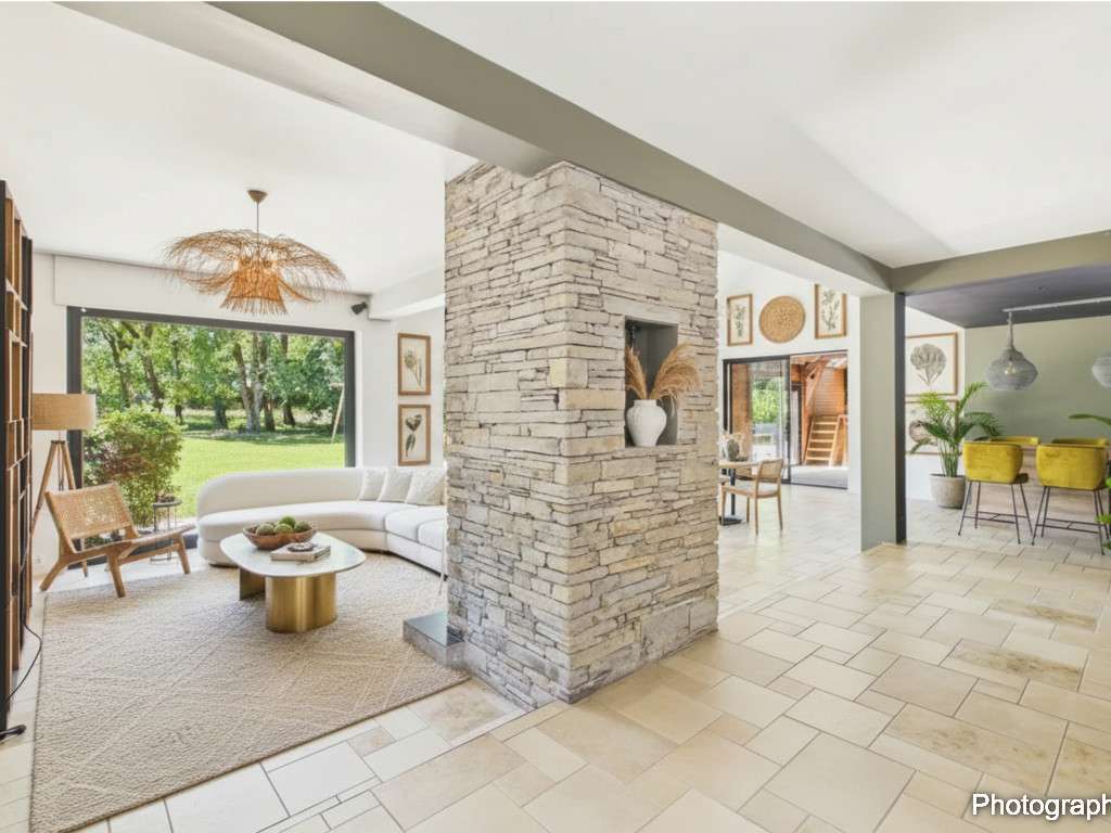 House Salles-la-Source