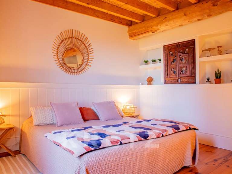 Maison Salles-sous-Bois - 8 chambres - 533m²