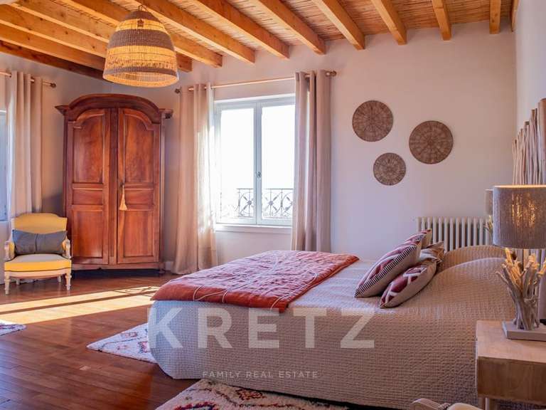 Maison Salles-sous-Bois - 8 chambres - 533m²