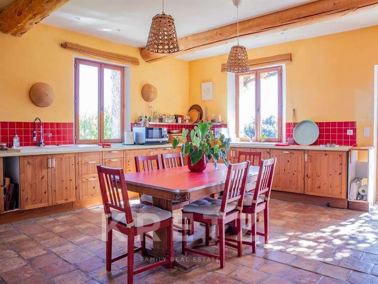 Maison Salles-sous-Bois - 8 chambres - 533m²