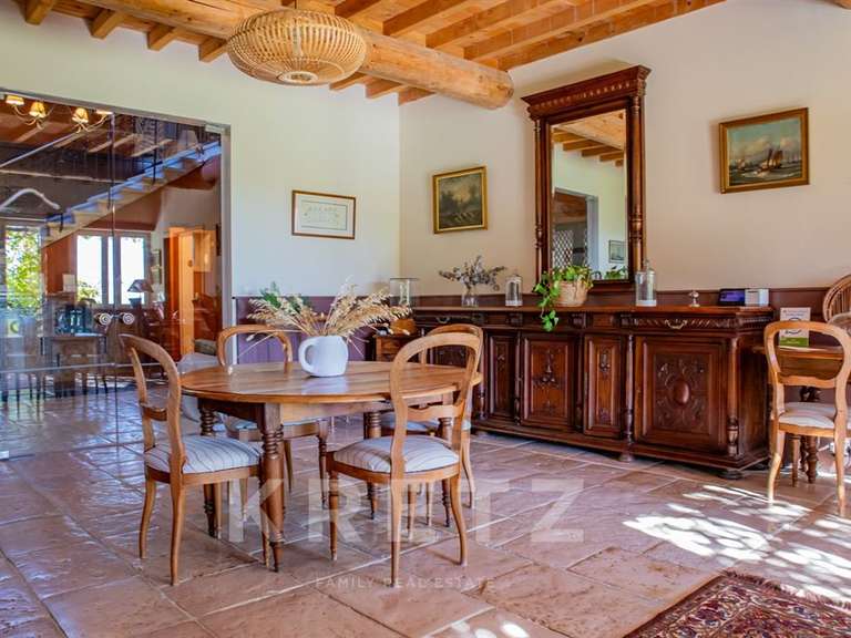 Maison Salles-sous-Bois - 8 chambres - 533m²