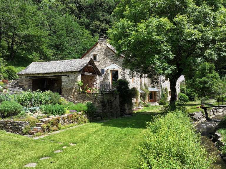 Maison Salmiech - 5 chambres - 305m²