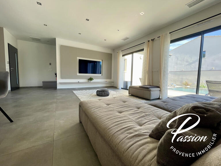 Maison Salon-de-Provence - 3 chambres - 139m²