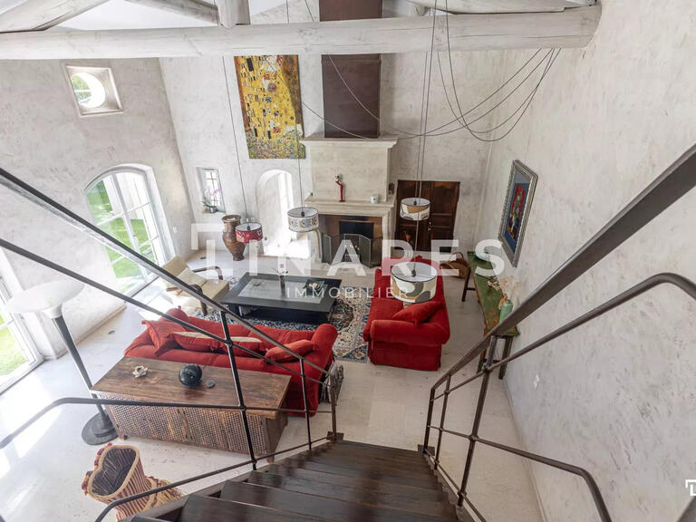 Maison Salon-de-Provence - 4 chambres - 212m²