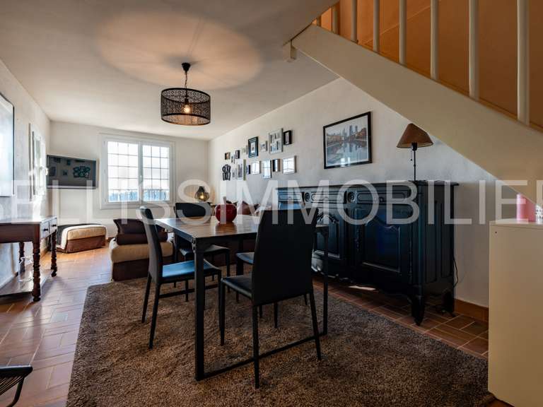 Maison Salon-de-Provence - 5 chambres - 160m²