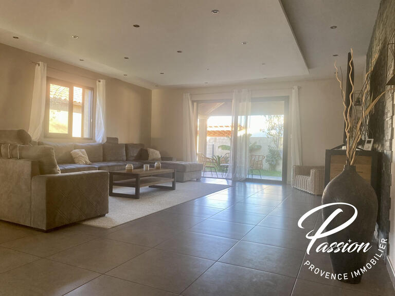 Maison Salon-de-Provence - 8 chambres - 264m²