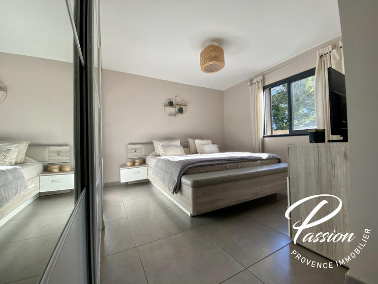Maison Salon-de-Provence - 8 chambres - 264m²