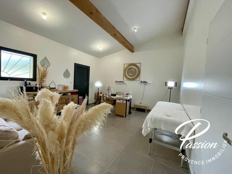 Maison Salon-de-Provence - 8 chambres - 264m²