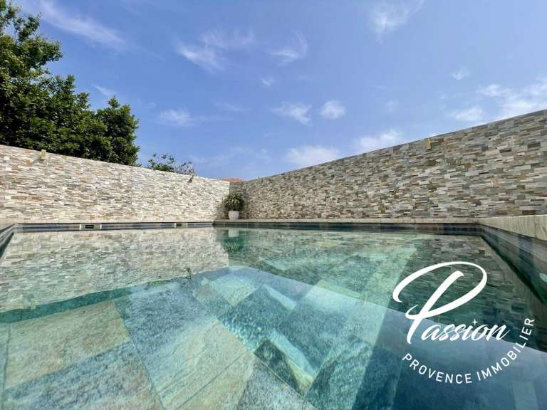Maison Salon-de-Provence - 8 chambres - 264m²