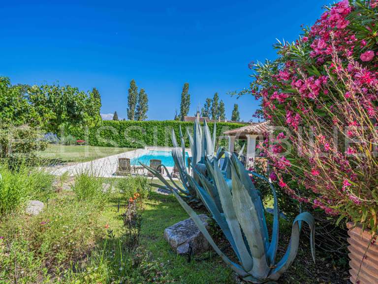 Maison Salon-de-Provence - 4 chambres - 215m²