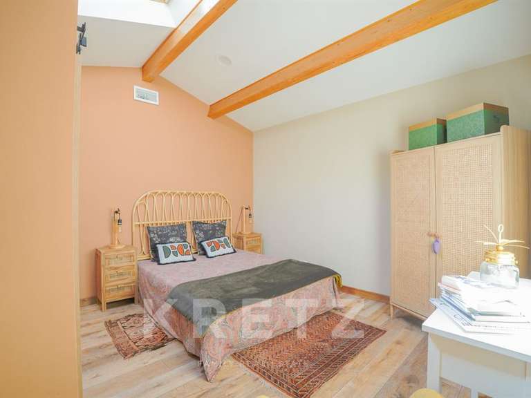 Maison Salon-de-Provence - 6 chambres - 254m²