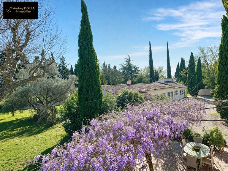 Maison Salon-de-Provence - 7 chambres - 310m²