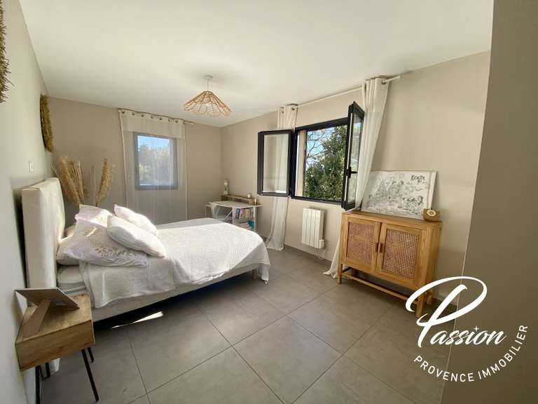 Maison Salon-de-Provence - 8 chambres - 264m²