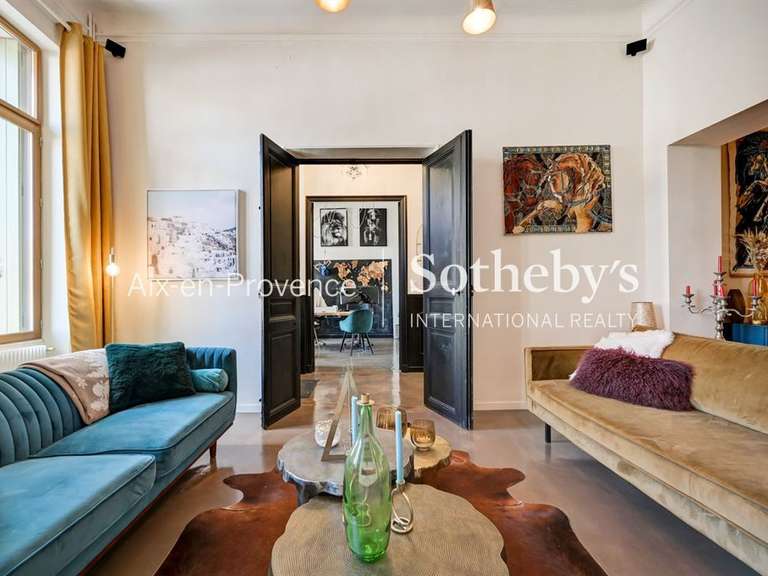 Maison Salon-de-Provence - 4 chambres - 210m²