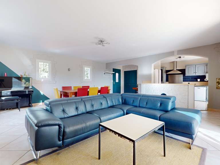 Maison Salon-de-Provence - 5 chambres - 165m²