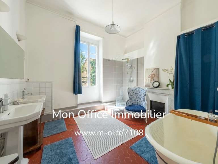 Maison Salon-de-Provence - 6 chambres - 247m²