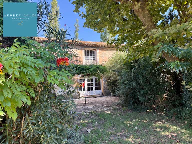 Maison Salon-de-Provence - 7 chambres - 310m²