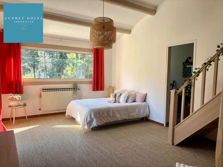 Maison Salon-de-Provence - 7 chambres - 310m²