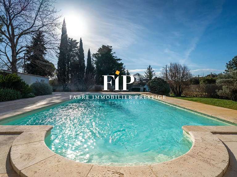 Maison Salon-de-Provence - 5 chambres - 200m²