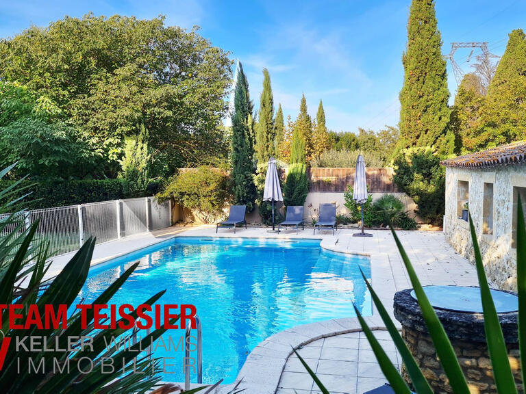 Vente Propriété Salon-de-Provence - 9 chambres