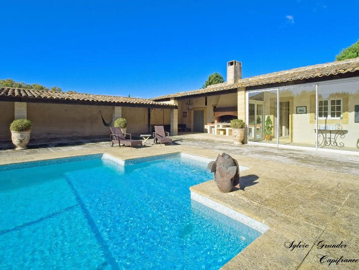 Vente Propriété Salon-de-Provence - 10 chambres