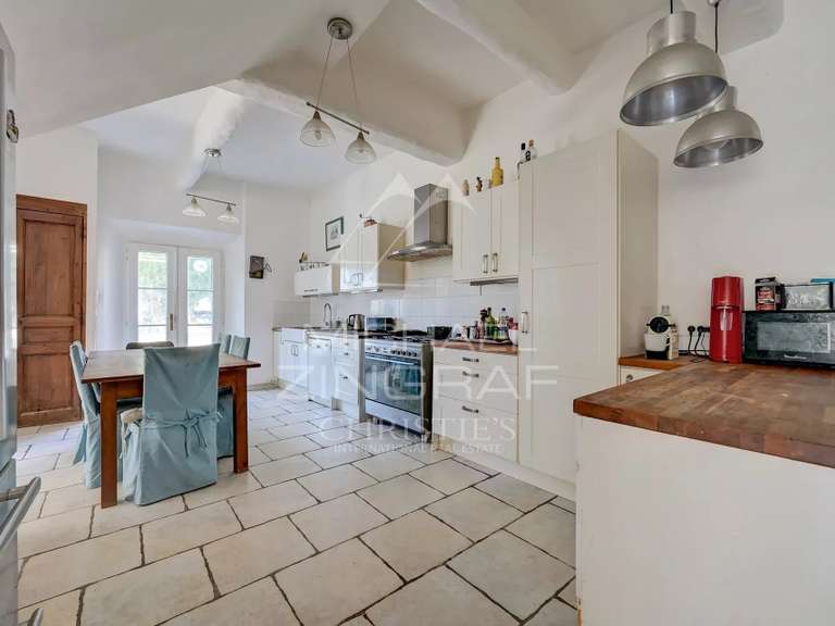 Propriété Salon-de-Provence - 7 chambres - 1100m²