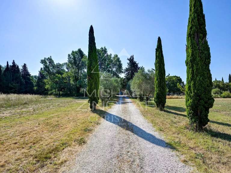 Propriété Salon-de-Provence - 7 chambres - 1100m²