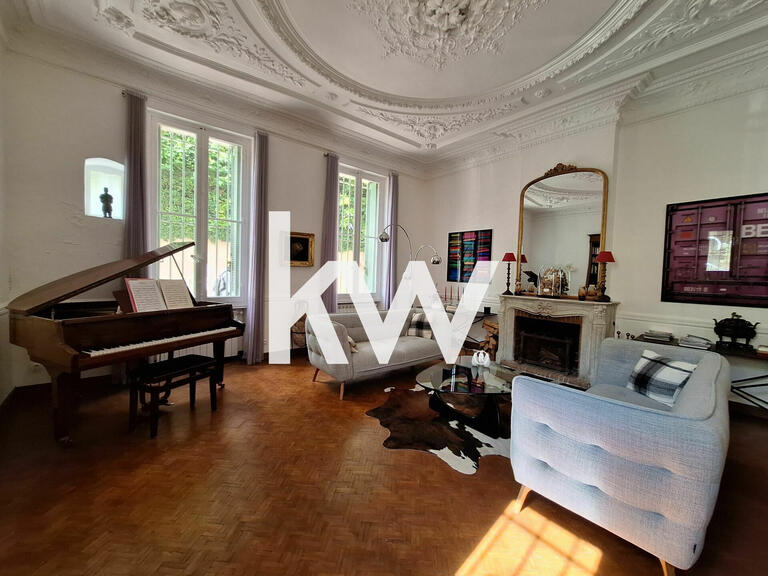 Villa Salon-de-Provence - 8 bedrooms - 335m²