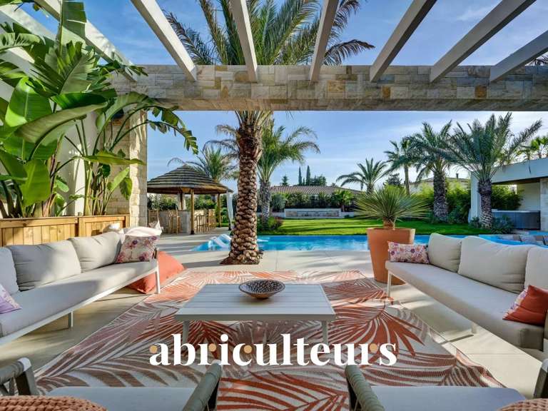 Villa Salon-de-Provence - 3 chambres - 260m²
