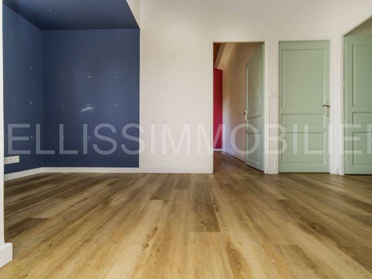 Villa Salon-de-Provence - 5 chambres - 170m²