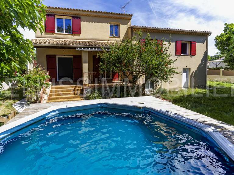 Villa Salon-de-Provence - 5 chambres - 170m²