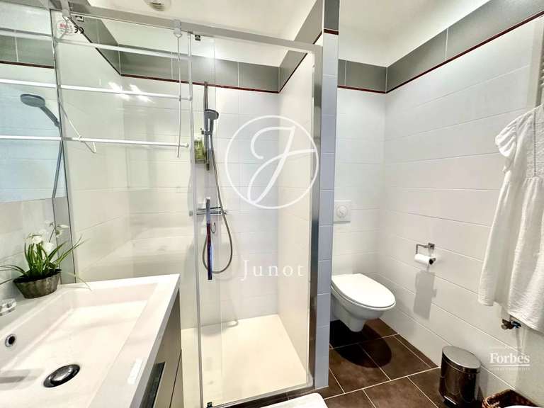 Property Samatan - 4 bedrooms - 421m²