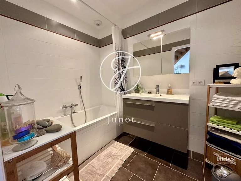 Property Samatan - 4 bedrooms - 421m²