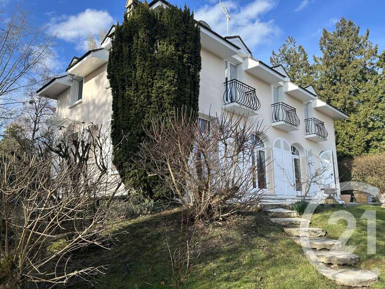 Maison Samois-sur-Seine - 6 chambres - 249m²
