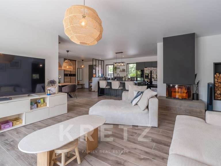 Maison San-Gavino-di-Carbini - 3 chambres - 148m²