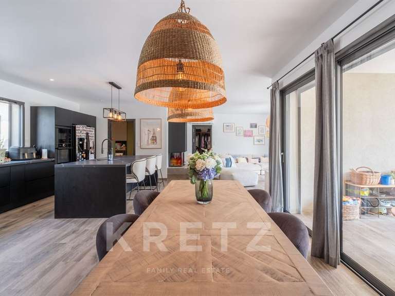 Maison San-Gavino-di-Carbini - 3 chambres - 148m²