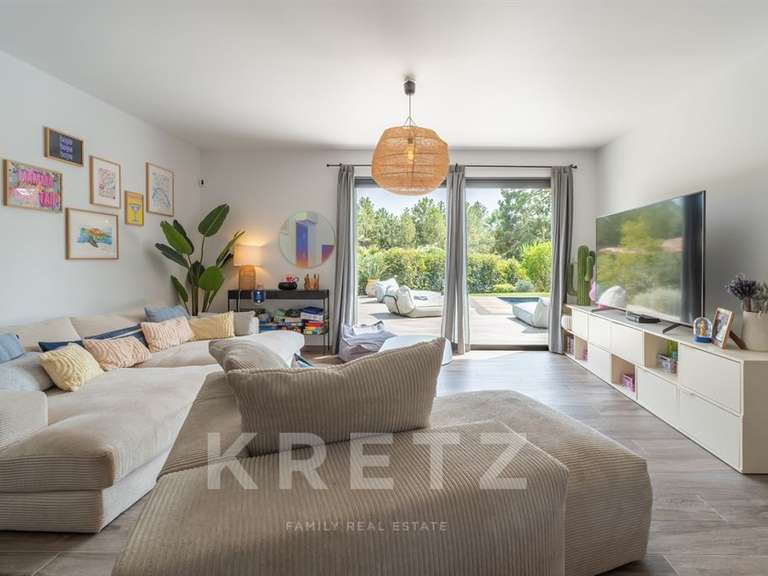 Maison San-Gavino-di-Carbini - 3 chambres - 148m²