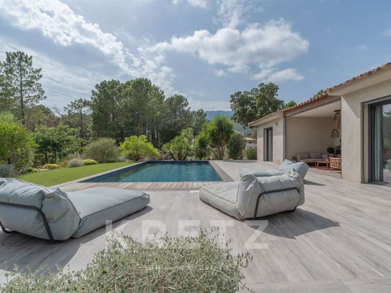 Maison San-Gavino-di-Carbini - 3 chambres - 148m²