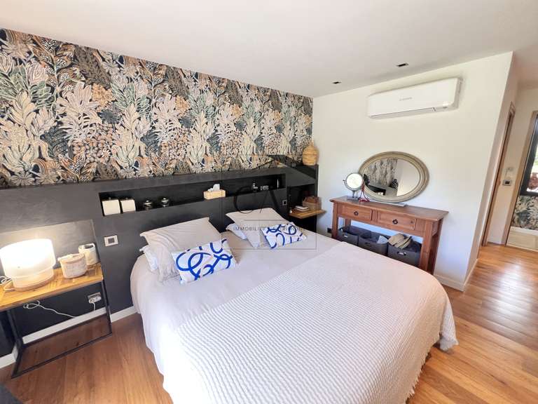 Villa San-Gavino-di-Carbini - 3 chambres - 129m²