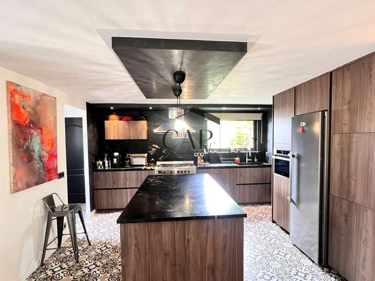 Villa San-Gavino-di-Carbini - 3 chambres - 129m²