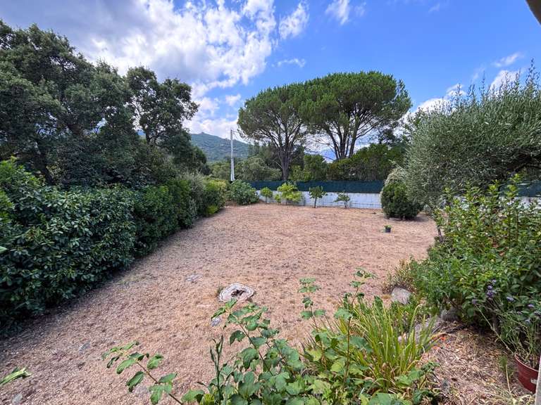 Villa San-Gavino-di-Carbini - 3 chambres - 120m²