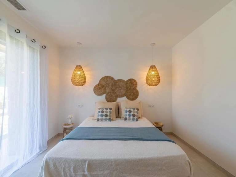 Villa San-Gavino-di-Carbini - 3 bedrooms - 1500m²