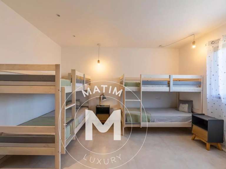 Villa San-Gavino-di-Carbini - 3 bedrooms - 1500m²